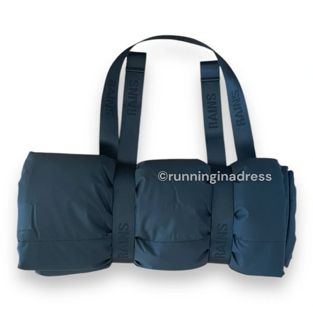 NWT Rains Waterproof Trail Blanket With Pack, Carry & Store System In Black